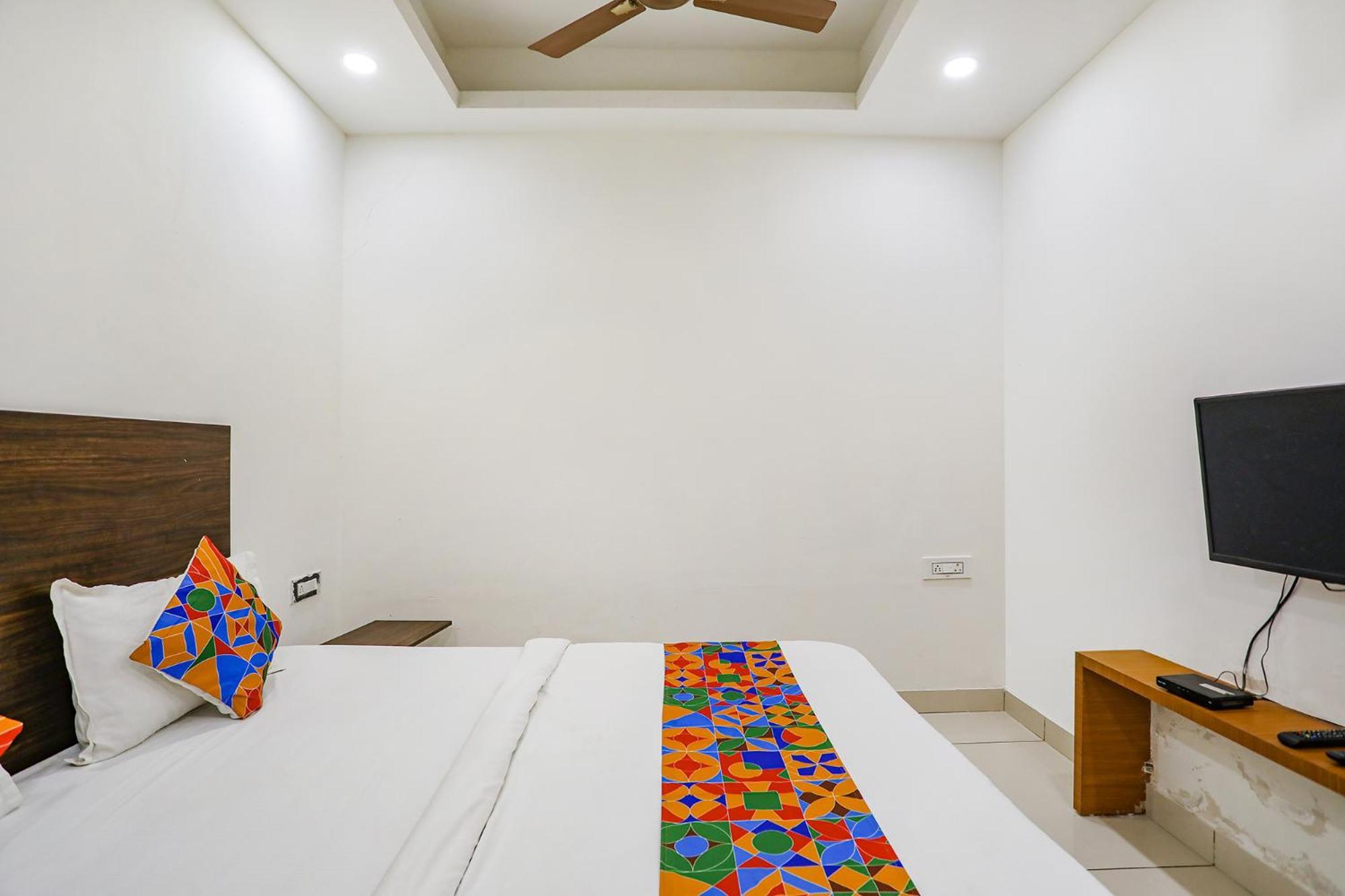 Fabhotel Kinsfolk Ghaziabad Exterior foto